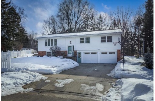 4913 Ralph Circle, Madison, WI 53714