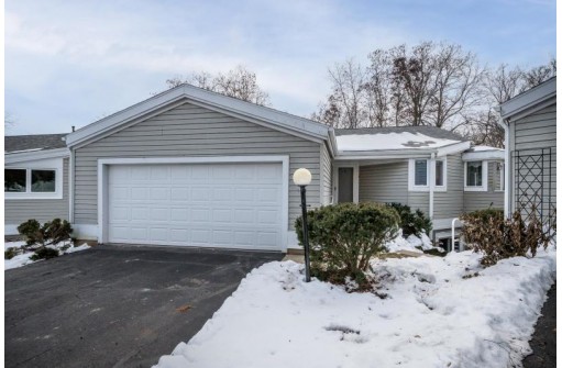 5255 Anna Lane, Middleton, WI 53562