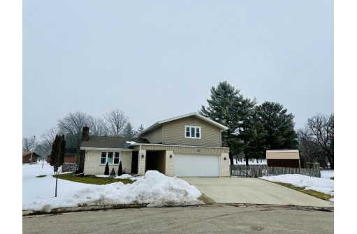 520 Meadow Green Court, Monroe, WI 53566