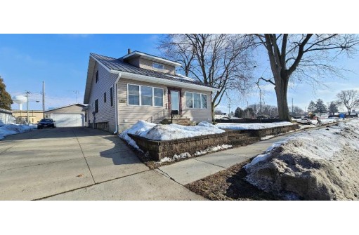 253 Walker Street, Waupun, WI 53963