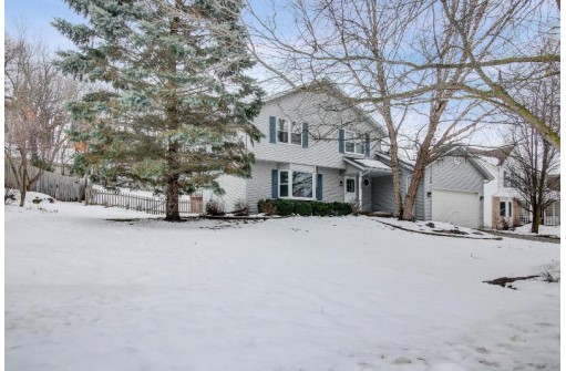 300 Forreston Drive, Cottage Grove, WI 53527