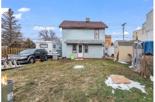 315 W Fulton Street, Edgerton, WI 53534