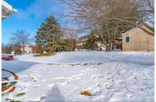 1517 Sunset Court, Middleton, WI 53562