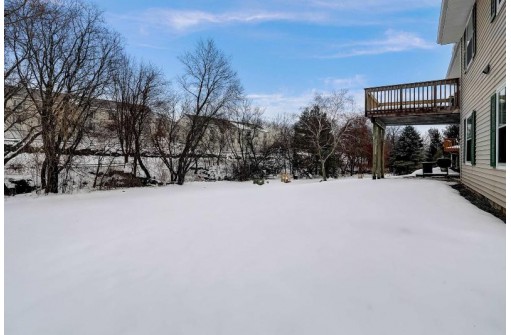 713 Brookview Trail, Mount Horeb, WI 53572