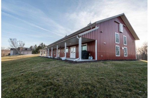 539 Ayen Road, Hollandale, WI 53544