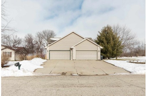 552 Rivendell Drive, Milton, WI 53563