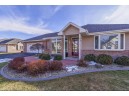 121 Pheasant Run, Johnson Creek, WI 53038