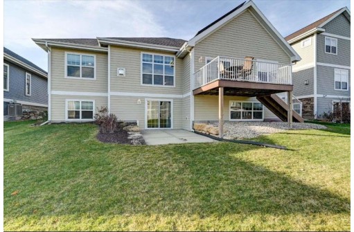 1018 Tara Lane, Waunakee, WI 53597