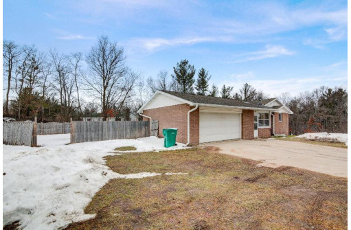 N6726 Blackhawk Road, Portage, WI 53901