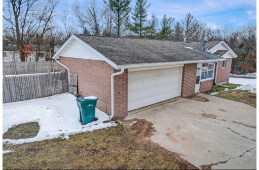 N6726 Blackhawk Road, Portage, WI 53901