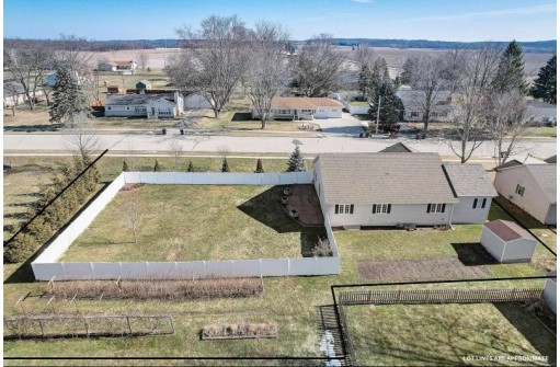 6095 N Lewellen Street, Marshall, WI 53559