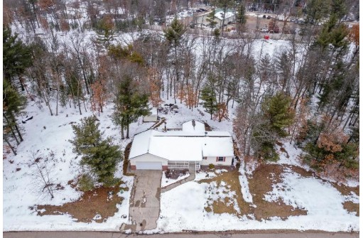 315 Dogwood Lane, Wisconsin Dells, WI 53965