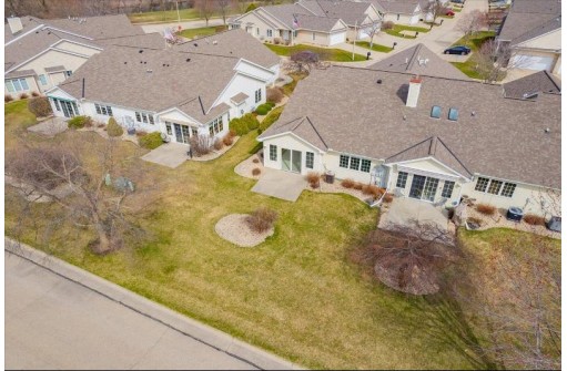 704 Creek Edge Drive 6, DeForest, WI 53532