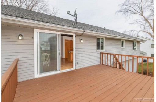 1904 Manchester Crossing, Waunakee, WI 53597