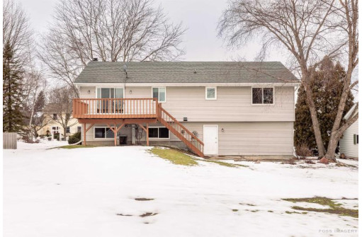 1904 Manchester Crossing, Waunakee, WI 53597