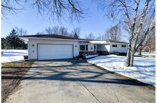 6757 Prairie View Drive, Sun Prairie, WI 53590