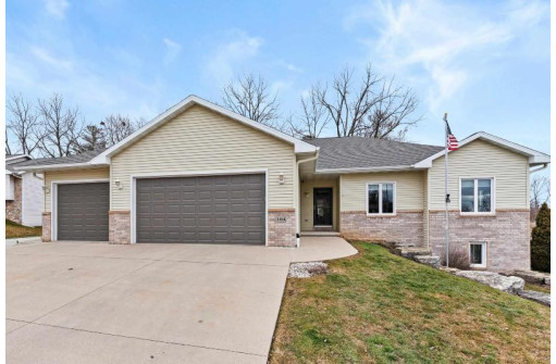 104 Riverview Drive, Beaver Dam, WI 53916