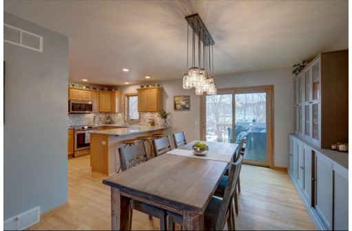 3909 Ambleside Drive, Madison, WI 53719