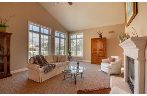 1006 Franconia Court, Waunakee, WI 53597