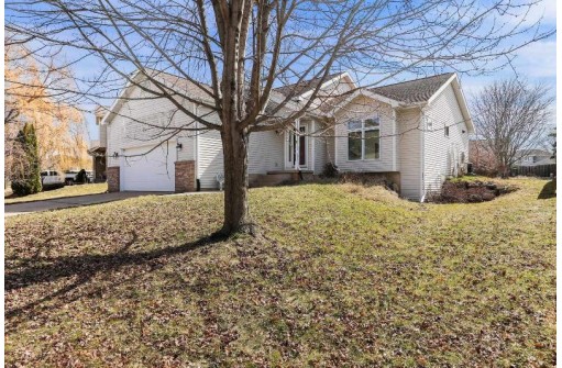 5511 Sparkle Stone Crescent, Fitchburg, WI 53711