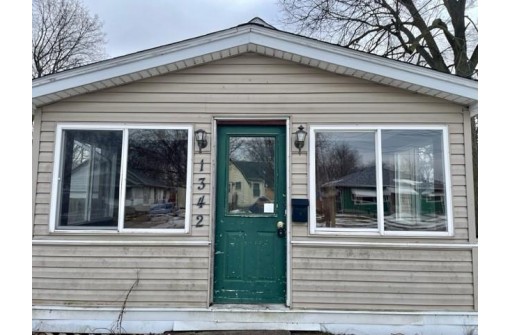 1342 Kenwood Avenue, Beloit, WI 53511