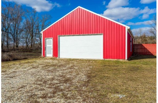 12026 W Brandherm Road, Beloit, WI 53511-8010