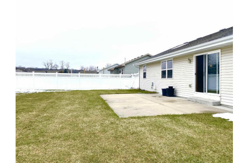 4058 Greenbriar Drive, Janesville, WI 53546