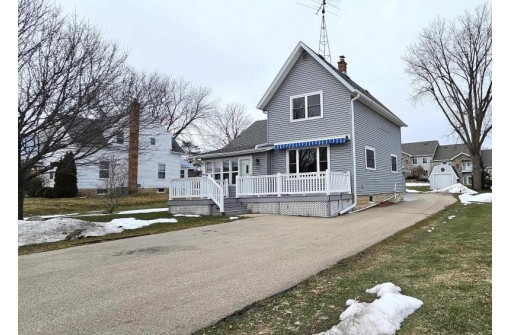 912 E Main Street, Waupun, WI 53963