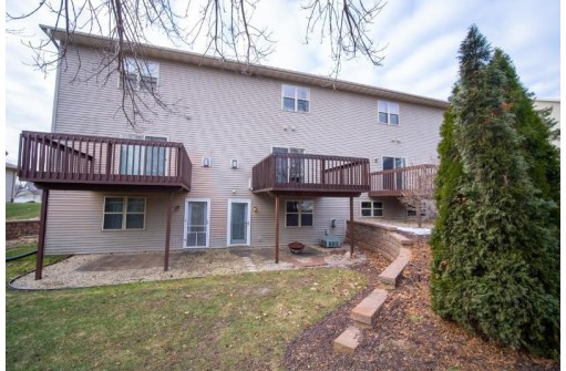 555 Kelvington Drive #3, Sun Prairie, WI 53590