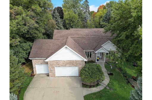 43 Hawk Feather Circle, Madison, WI 53717