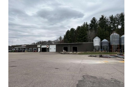 W10138 Highway 33, Wonewoc, WI 53968