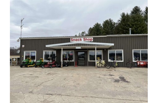 W10138 Highway 33, Wonewoc, WI 53968