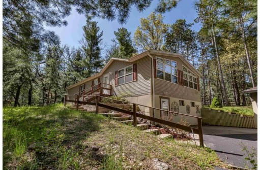 N8488 Fox Run Road, Wisconsin Dells, WI 53965