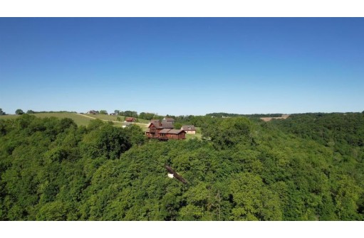 29001 Skyview Lane, Wauzeka, WI 53826-8805