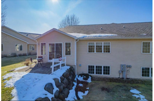 643 Springbrook Circle 40, DeForest, WI 53532