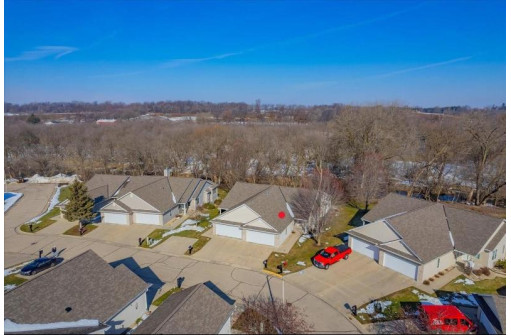 643 Springbrook Circle 40, DeForest, WI 53532