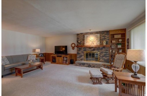 1700 Michigan Avenue, Sun Prairie, WI 53590