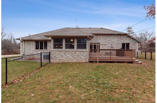 N4092 Brown Deer Drive, Brodhead, WI 53520