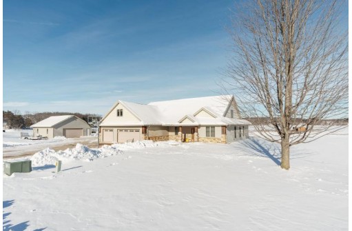 9304 N Clear Lake Road, Milton, WI 53563