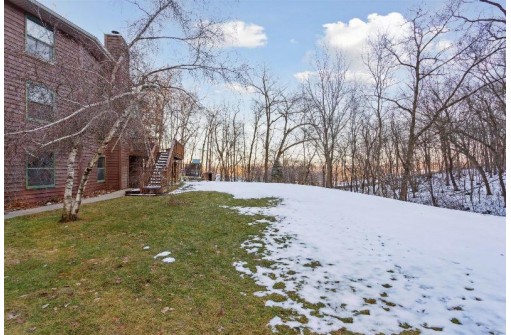 9117 County Road A, Mount Horeb, WI 53572