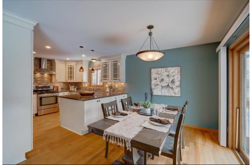 7206 Gladstone Drive, Madison, WI 53719