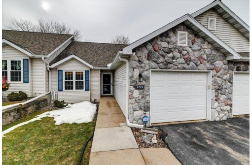 103 N Musket Ridge Drive, Sun Prairie, WI 53590