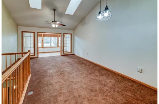 103 N Musket Ridge Drive, Sun Prairie, WI 53590