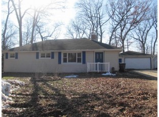 4242 Fox Hills Court Janesville, WI 53546