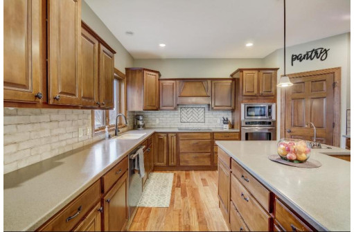 6516 Harvest Moon Court, Waunakee, WI 53597