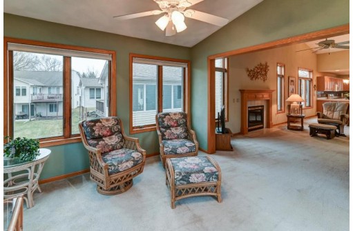 9 Fairview Trail, Waunakee, WI 53597