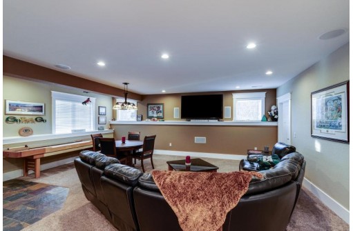 6432 Irving Drive, Sun Prairie, WI 53590