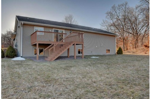 N6752 Turtle Lane, Pardeeville, WI 53954