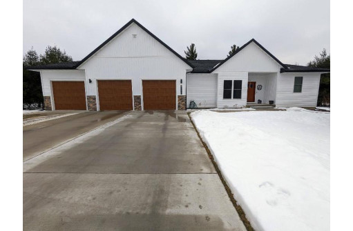 4710 Pine Needle Way, Wisconsin Rapids, WI 54494