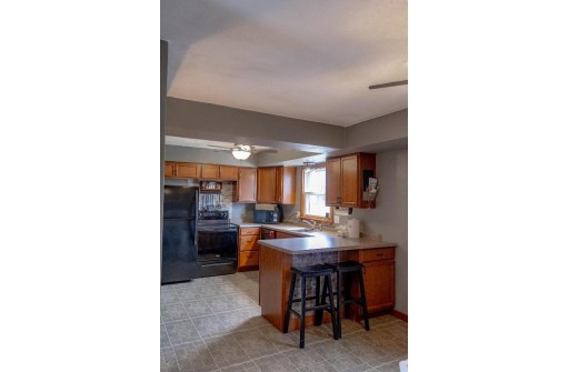 2222 N Huron Drive, Janesville, WI 53545